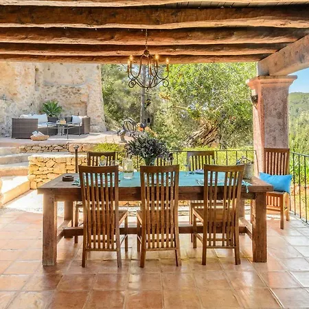 Finca Niko サンタ・エウラリア・デス・リウ